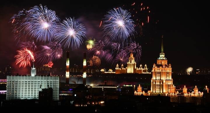 На День города в Москве в 2022 году будет представлена обширная программа, концерты и салют