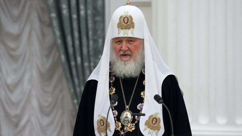 Патриарх Кирилл призвал богатых россиян делиться деньгами с нуждающимися