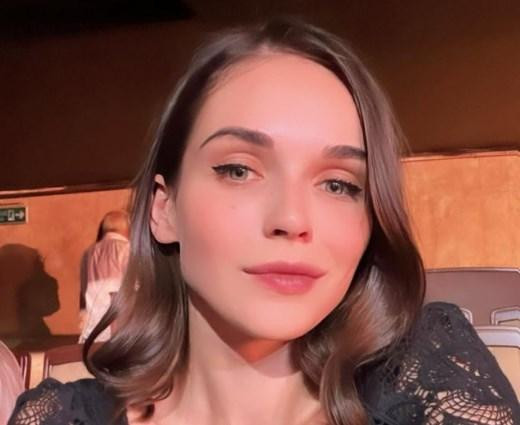 Софья Синицина увозит дочь от Павла Табакова за границу