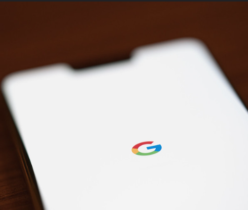 Названы ломающие поиск Google фразы