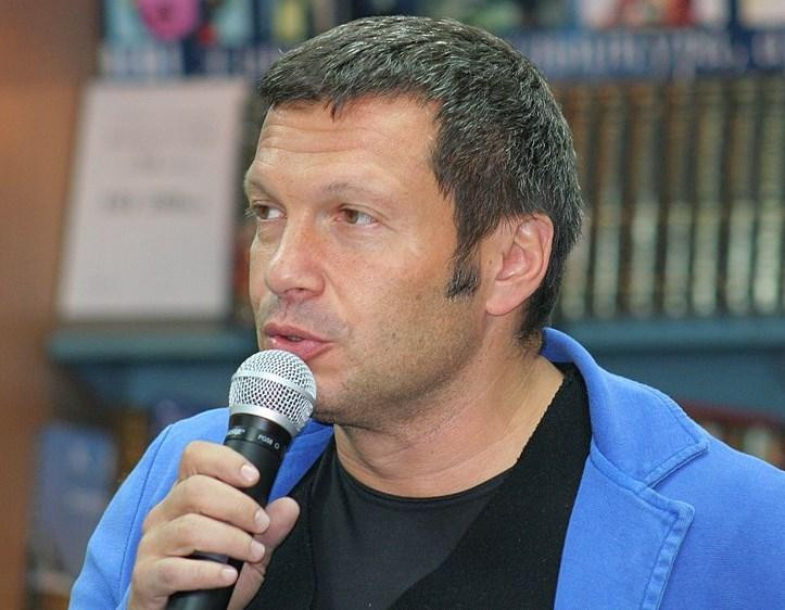 Киселев назвал отмечающего день рождения Соловьева «человеком твердых убеждений»