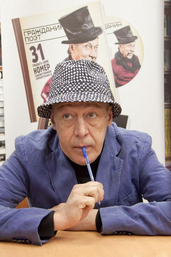 За два года тюрьмы Михаил Ефремов существенно изменил свою жизнь