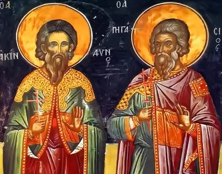 Какие приметы и обряды существовали на Руси в день памяти святых Акиндина и Пигасия, 15 ноября 2022 года