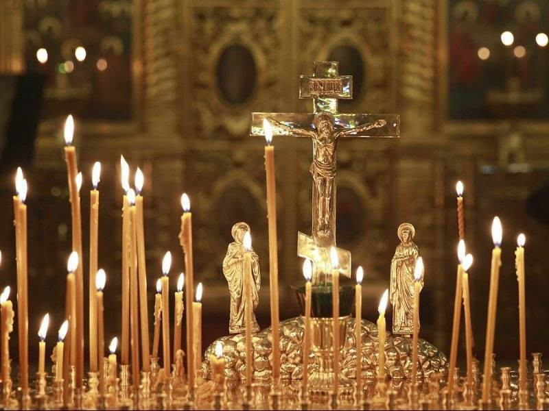 Архистратигу Михаилу, который помогает душам выбраться из ада, читают самые сильные молитвы 21 ноября 2022 года