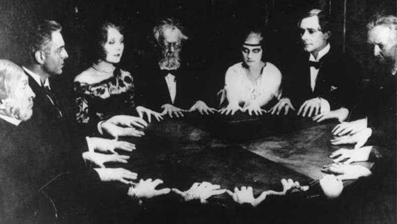 Цари Российской империи активно прибегали к спиритизму, — историки