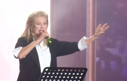 Певица Вика Цыганова сказала, что россияне не простят Аллу Пугачеву и Максима Галкина