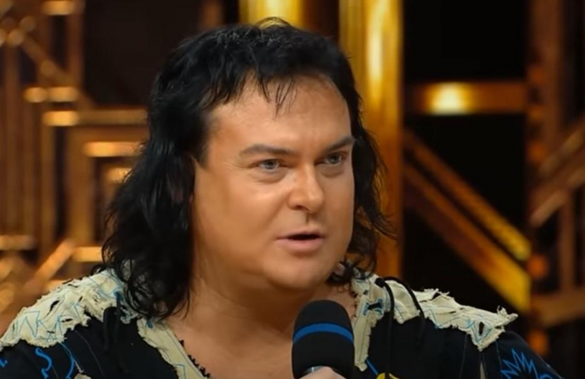Юлиан: "Моисеев, упоминая брата из Канады, называл его "отрезанным ломтём"