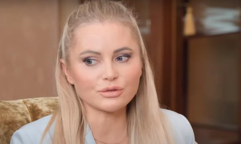Дана Борисова показала на фото свое тело в купальнике в Таиланде