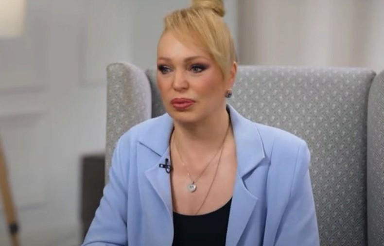 Алла Довлатова сбросила 7 кг на безглютеновой диете с салом