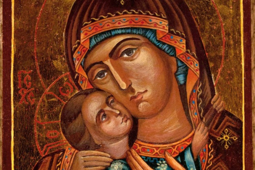 Чудотворная икона Божией Матери Двинская защищает воинов и «показывает» путь
