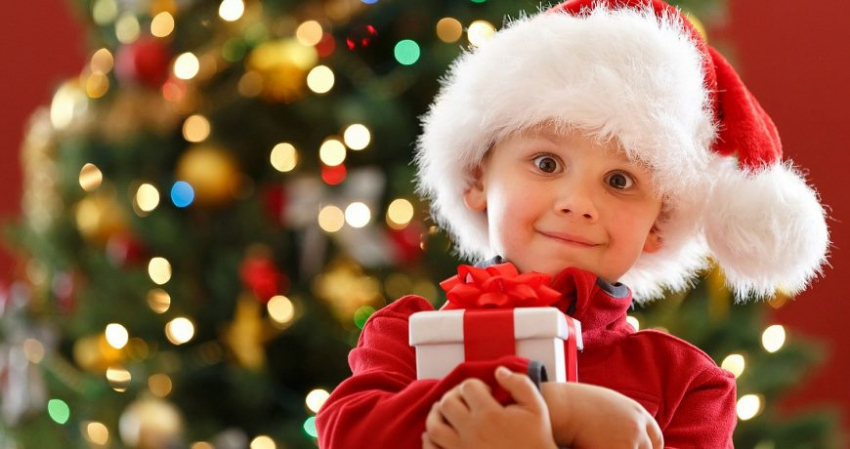 Могут ли родители отказать своему ребёнку в дорогом подарке на Новый год
