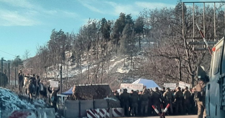 Ситуация в Нагорном Карабахе: что происходит в Лачинском коридоре