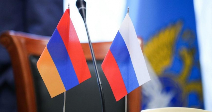 Россия договорилась с Арменией по индикативным балансам нефтегазового импорта на 2023 год