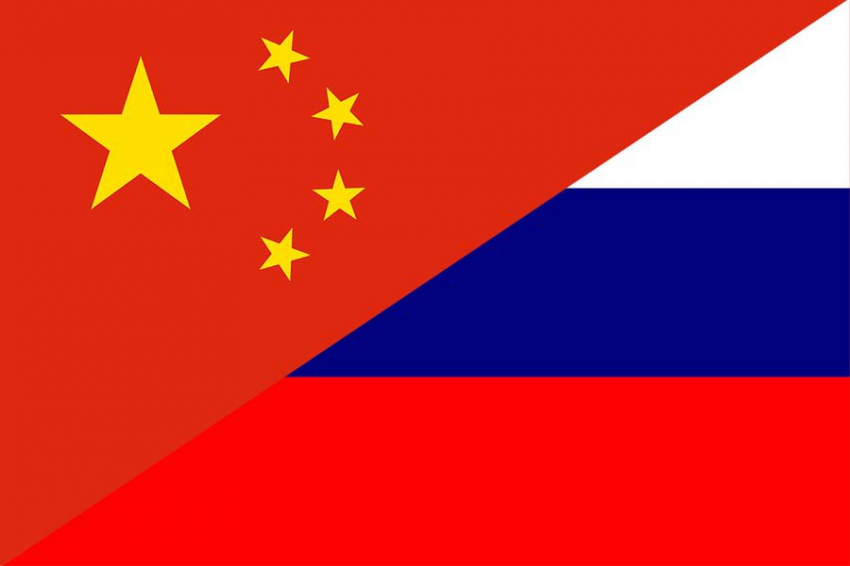 О чем Дмитрий Медведев разговаривал с Си Цзиньпином