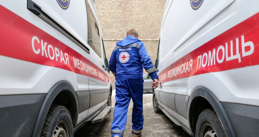 График работы поликлиник в новогодние праздники в январе 2023 года