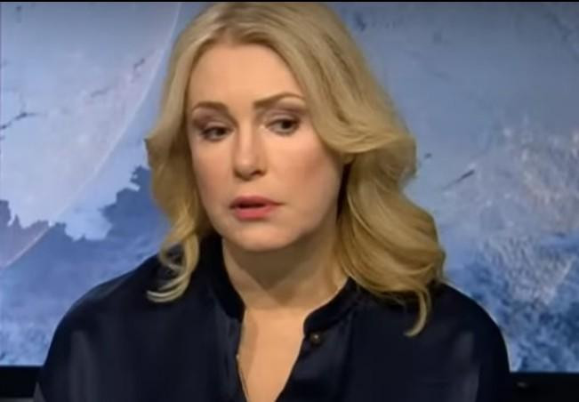 Мария Шукшина считает "верхом цинизма" новогодние ТВ-шоу: "Плюнули в души людям"