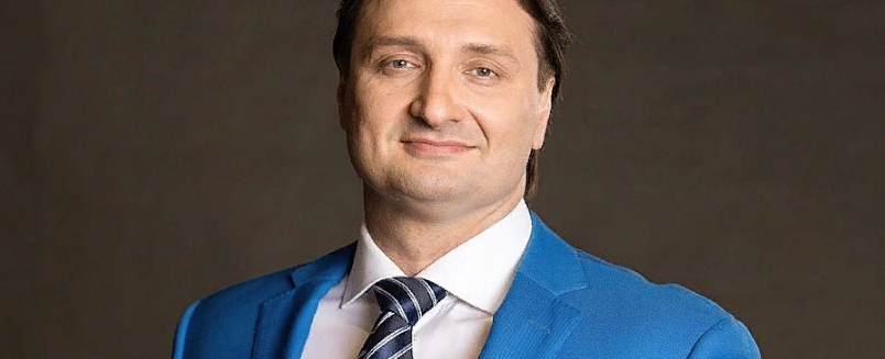 Запашный заявил, что Хаматова играла, получая награды из рук Путина