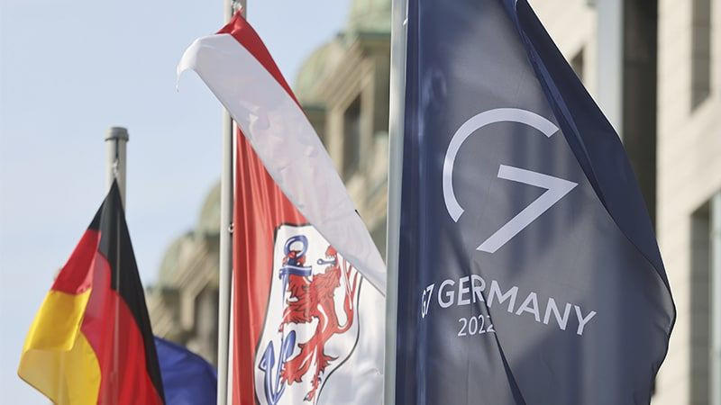 360kuai: Запад провернет отвлекающий маневр, пригласив Зеленского на саммит G7