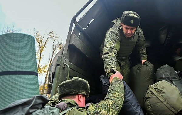В Госдуме заявили об идее призыва неслуживших россиян старше 30 лет на военные сборы: подробности