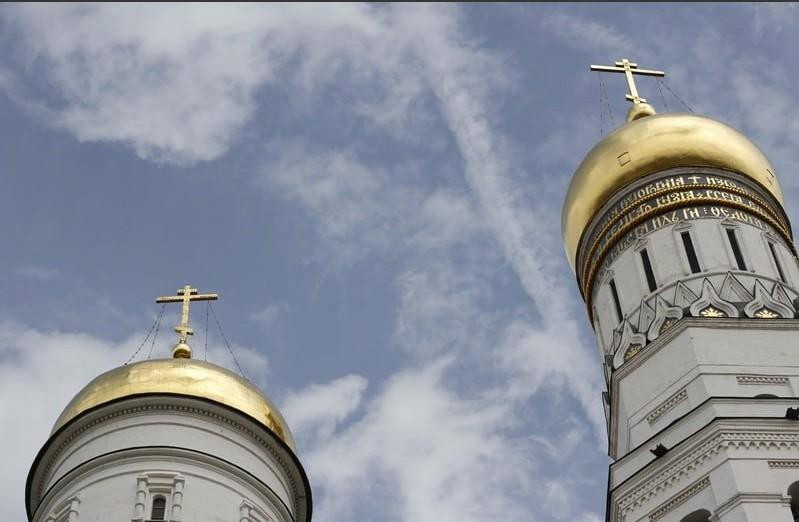 Российские артисты искупались в проруби на Крещение