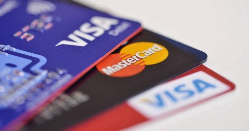 Просвет в мире финансов планеты: что надо знать о белорусских картах Visa и Mastercard