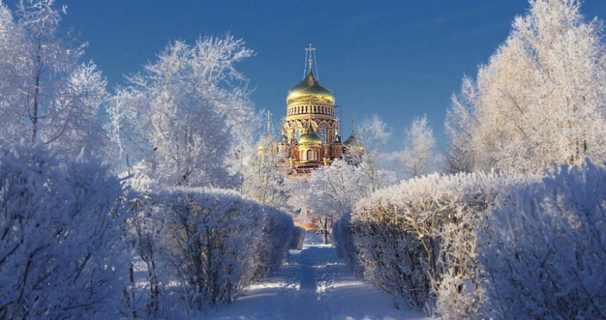 Церковный календарь с праздниками для православных верующих на январь 2023 года