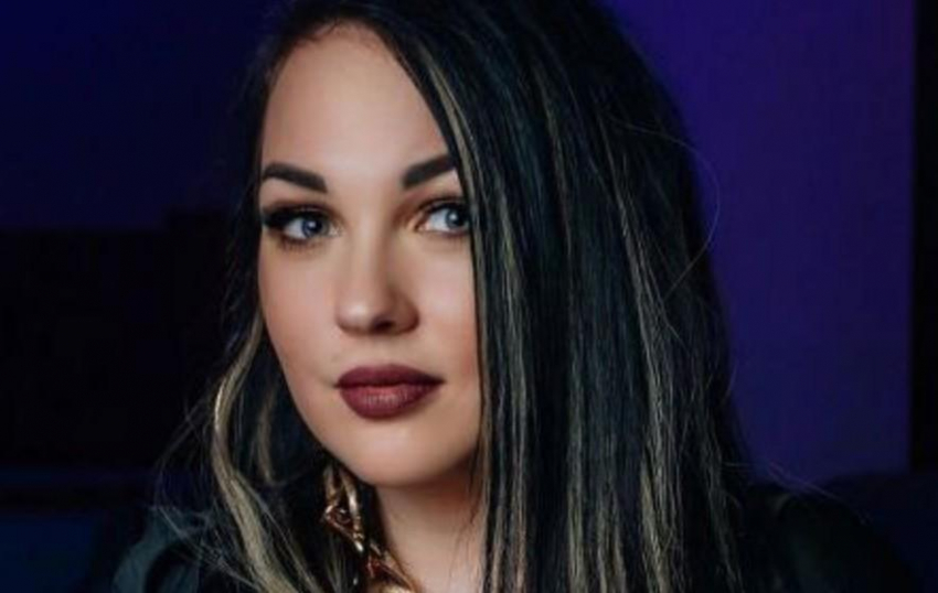 Александра Стриженова сообщила о том, что беременна в шестой раз