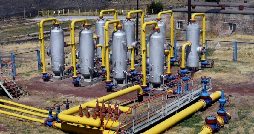 Цены на газ в Европе опустилась ниже 650 долларов за 1 000 кубометров