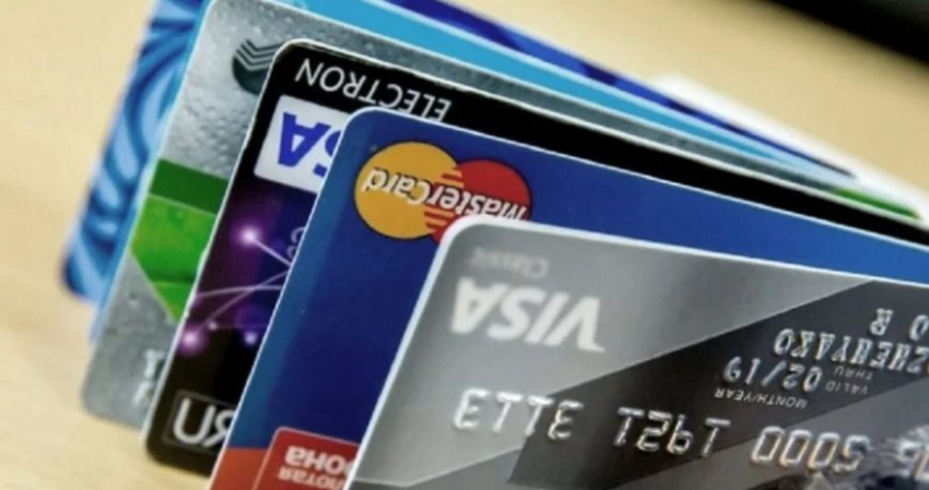 На что обратить внимание при выборе дебетовой карты