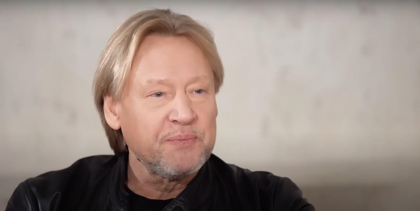 «Вечно молодой» и всеми любимый гардемарин: Дмитрий Харатьян отмечает 63-летие