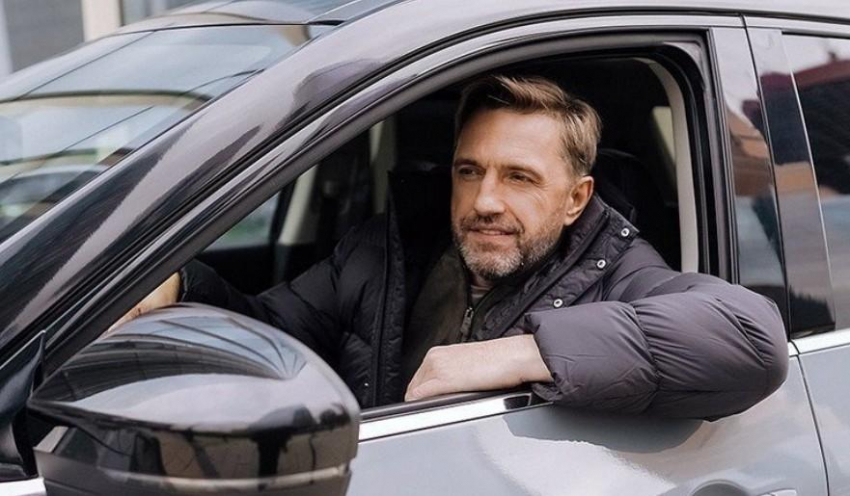 Актёр Владимир Вдовиченков заговорил об отношениях с Еленой Лядовой