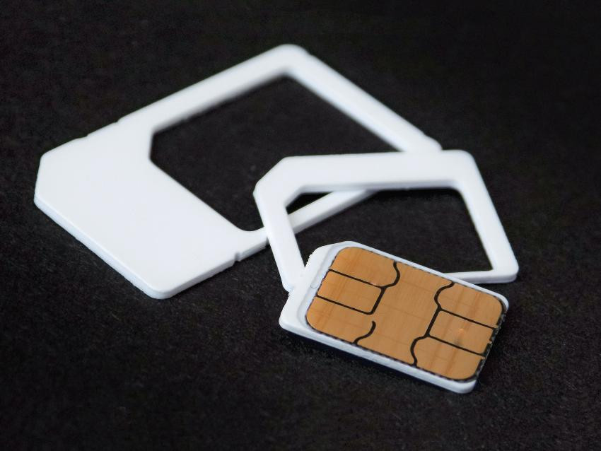 На Android 14 вскоре повится функция форматирования физической SIM-карты в eSIM