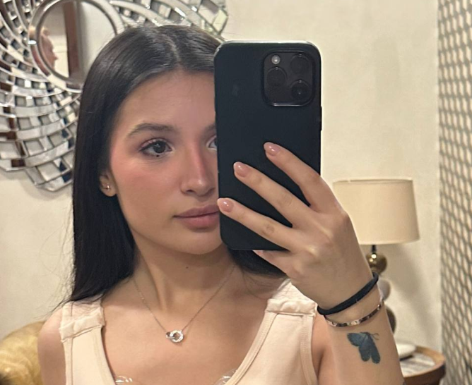 Стримерша Tenderlybae собралась увеличить свою грудь
