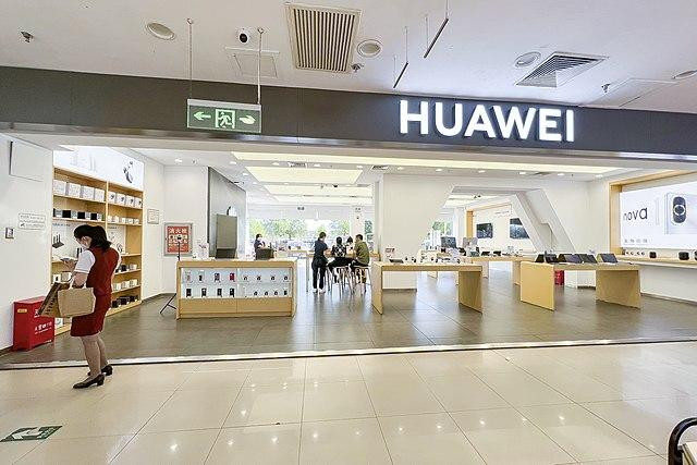 Huawei начала продажи поддержанных смартфонов P50