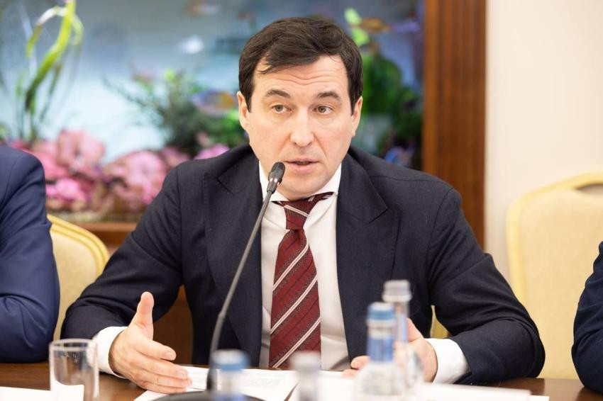 Депутат Госдумы Гусев назвал «крахом всей карьеры» поведение Вайкуле в Израиле