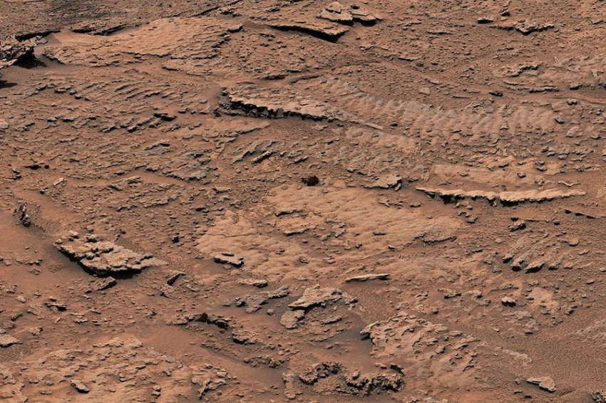 Марсоход НАСА Curiosity обнаружил скалы, оставленные древним озером