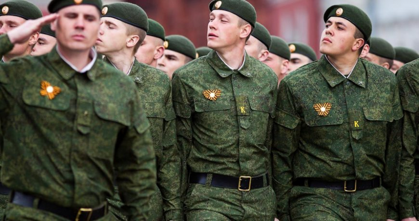 Представлен первый комплект новой формы для российских военных