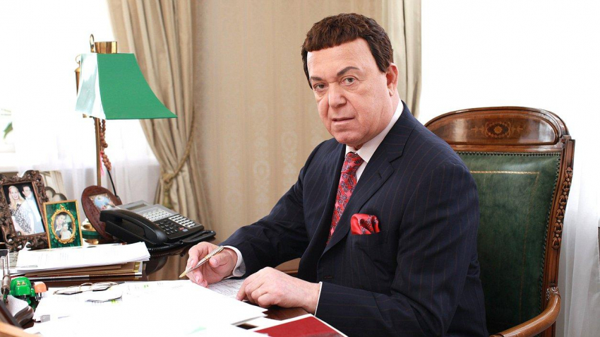 Вдова Кобзона заявила, что каждый день общается с артистом во сне