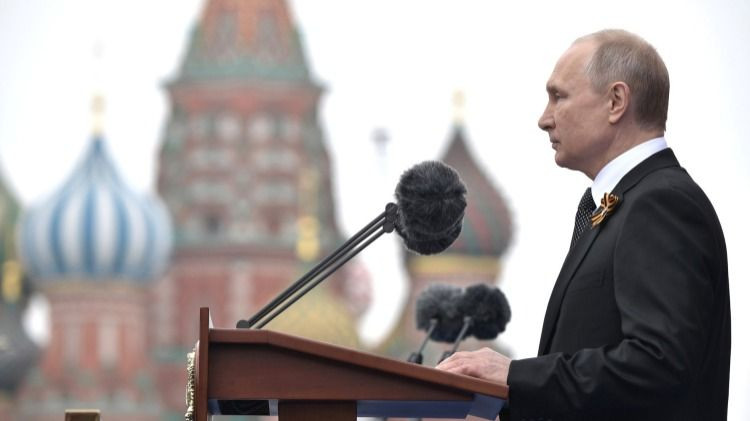 «Вас заклеймят агентом Путина»: экс-сотрудник Белого дома назвал характерную черту американцев