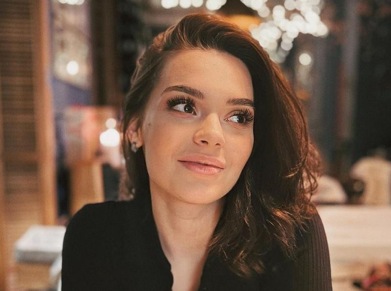 Аделина Сотникова «провалила миссию» по похудению после рождения малыша
