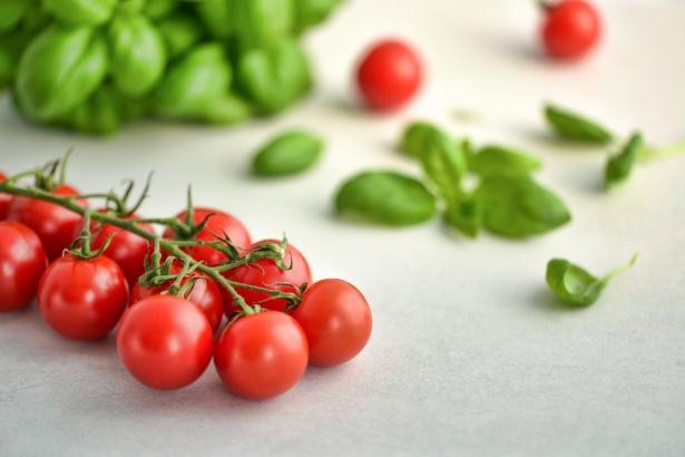 Врач Афинская назвала три продукта для защиты сразу от нескольких видов рака