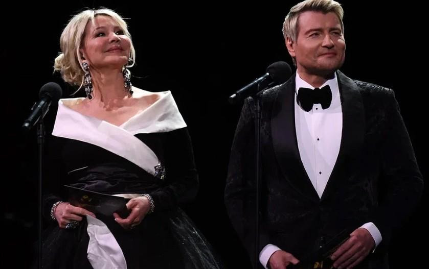 Татьяна Веденеева пожаловалась на неудачную «случайную» блефаропластику