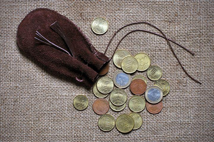 Главная ошибка, которая может привести к нищете и бедности