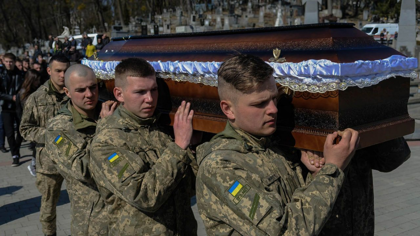 Кива рассказал, что в Куршевеле прошли «похороны» Украины – по улицам пронесли гроб и шампанское