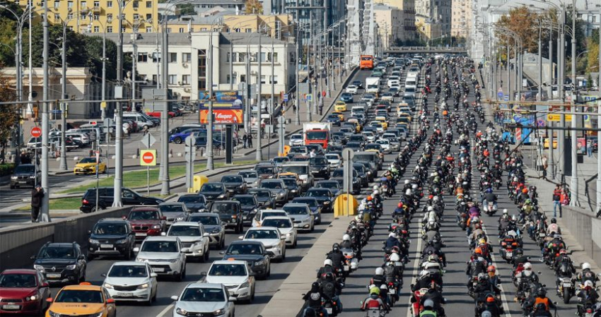 Ждать ли перекрытия дорог, улиц и МКАД в Москве на 8 марта 2023 года