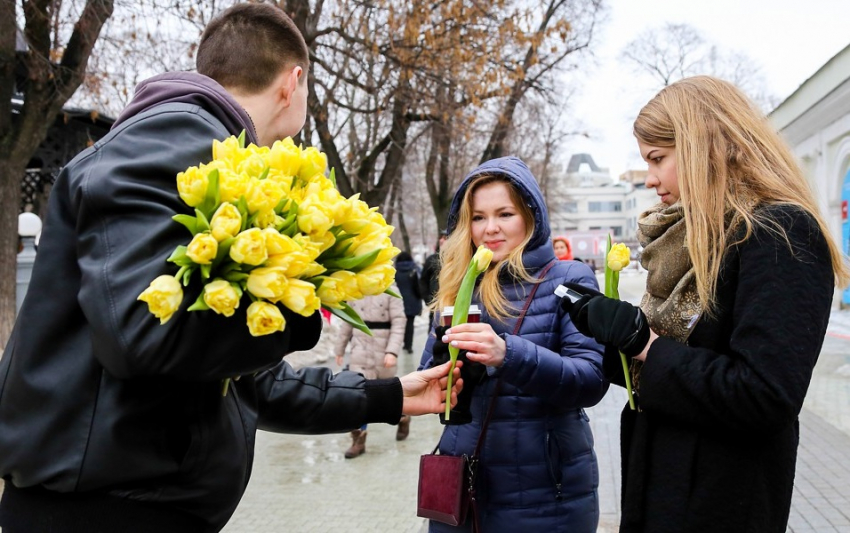 Где в мире празднуют 8 Марта как «женский день»?