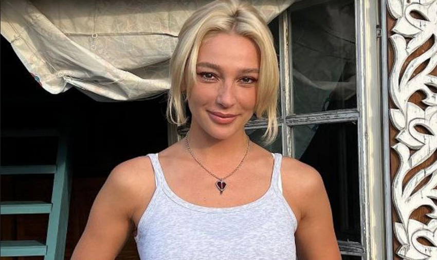 Настя Ивлеева хотела уйти в монастырь