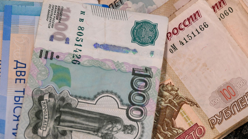 Аксенов заявил, что дискредитирующих власть и армию РФ нужно лишать соцподдержки