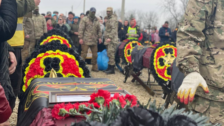 «Преступление перед Отечеством»: генерал-майор Попов об отказе мэра Горячего Ключа в захоронении бойцов ЧВК «Вагнер»