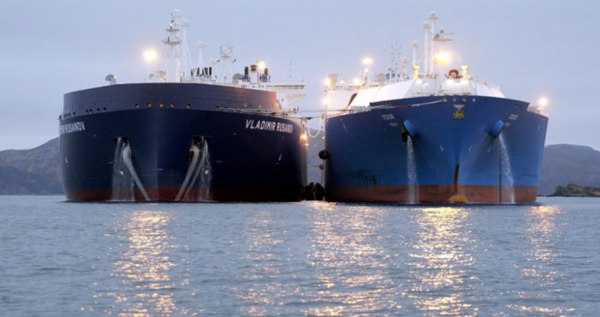 Россия наращивает морскую перевалку нефти для сокращения транспортных расходов